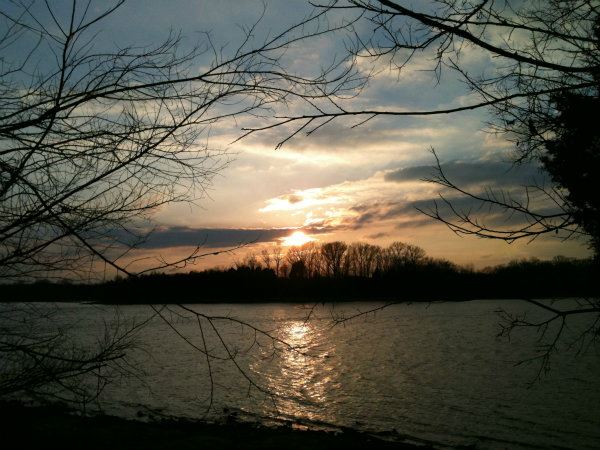 Image of sunset on Percy Priest Lake