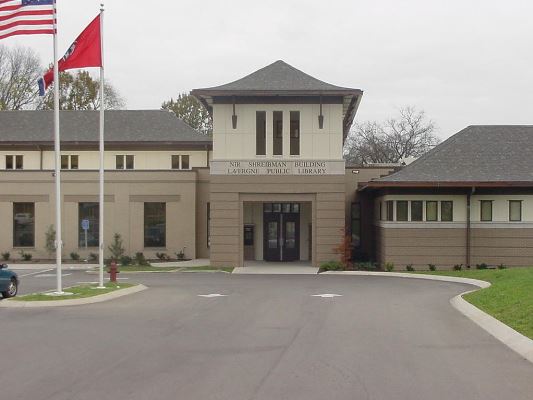Front of La Vergne Library